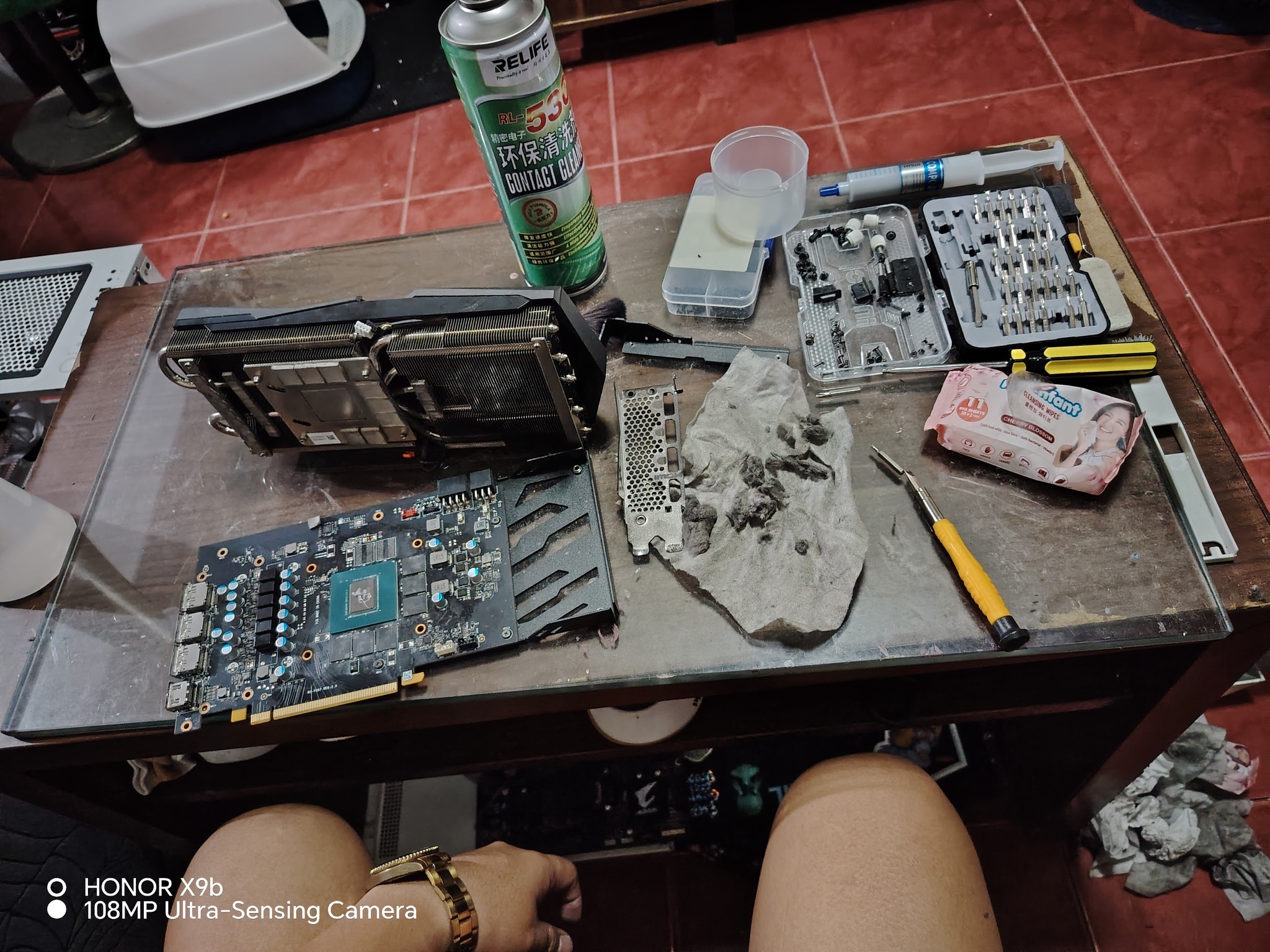 Bench log #C-1811 — CPU repaste